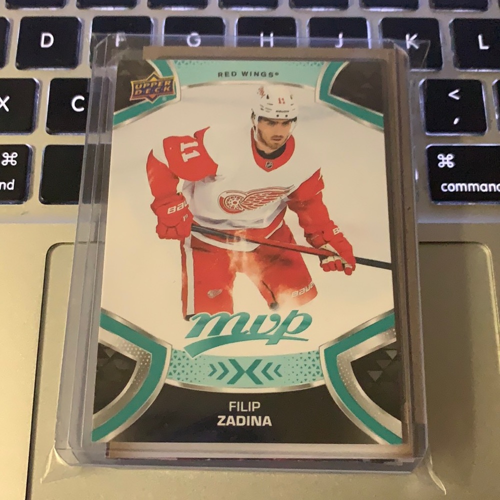 3/$10 15 cards from your Detroit Red Wings